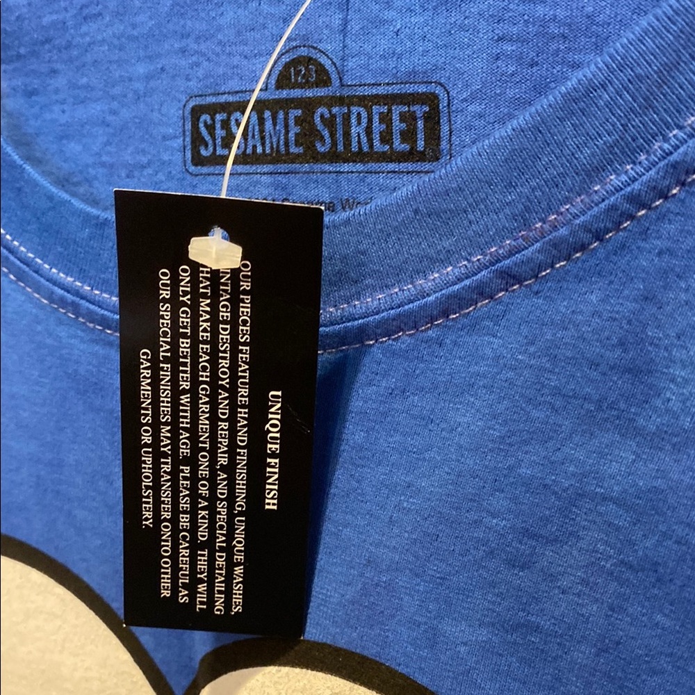 Sesame Street T-Shirt. Size 2XL NWT - Picture 2 of 3